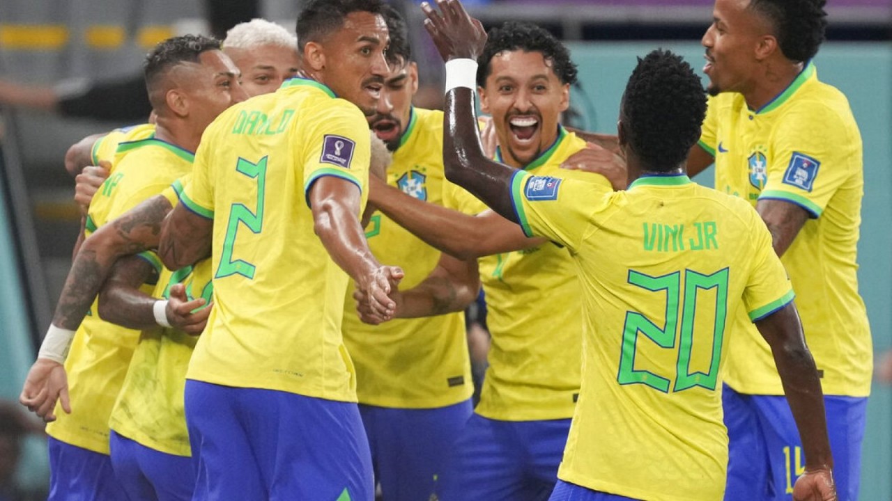 Đội tuyển Brazil ghi bàn nhiều nhất lịch sử World Cup, Neymar sánh ngang thành tích Pele Đội tuyển Brazil ghi bàn nhiều nhất lịch sử World Cup, Neymar sánh ngang thành tích Pele