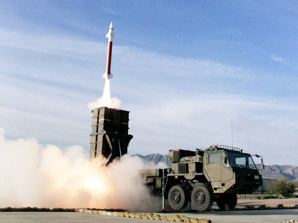 Tên lửa đất đối không tầm trung Type-03 của Lực lượng Phòng vệ mặt đất. (Nguồn: Kyodo)