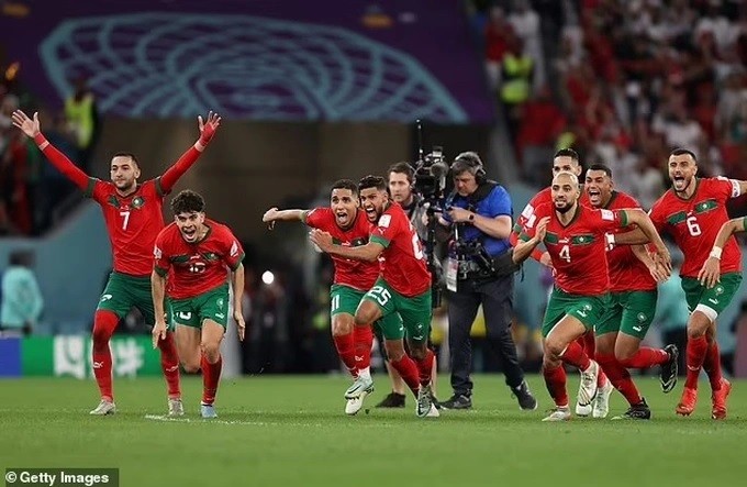 CĐV đội tuyển Morocco ăn mừng khắp nơi trên thế giới