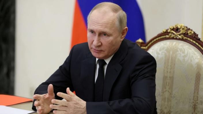 Tổng thống Putin: Chính phương Tây bắt đầu ‘cuộc chiến’ ở Ukraine, vũ khí hạt nhân không phải là dao cạo!