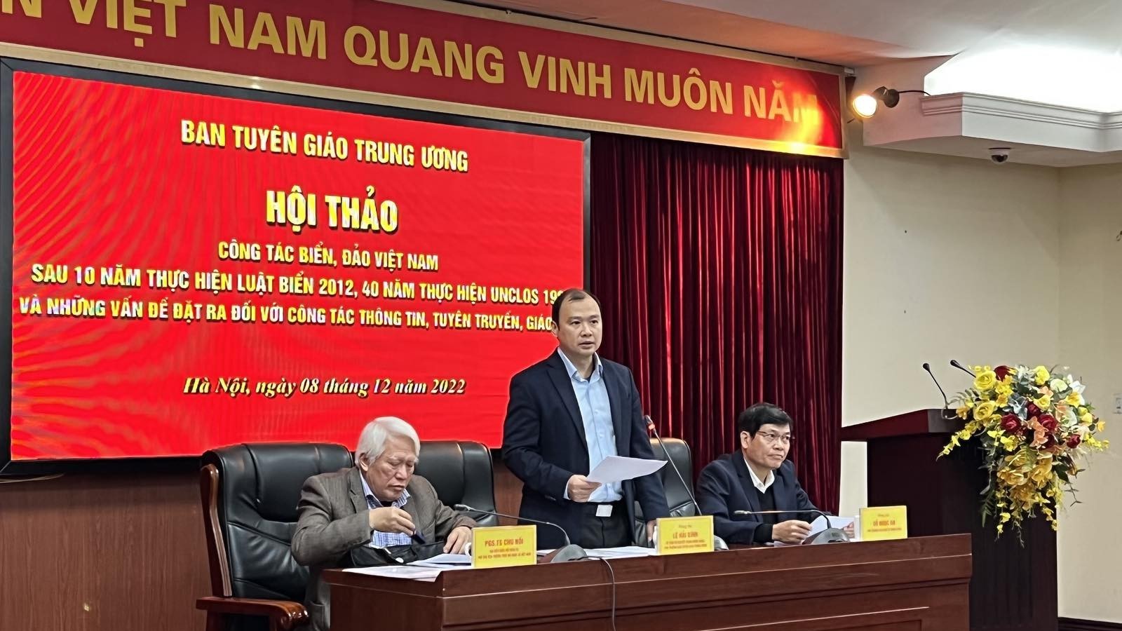 Đẩy mạnh công tác tuyên truyền, giáo dục về biển, đảo trong mọi tầng lớp nhân dân Việt Nam