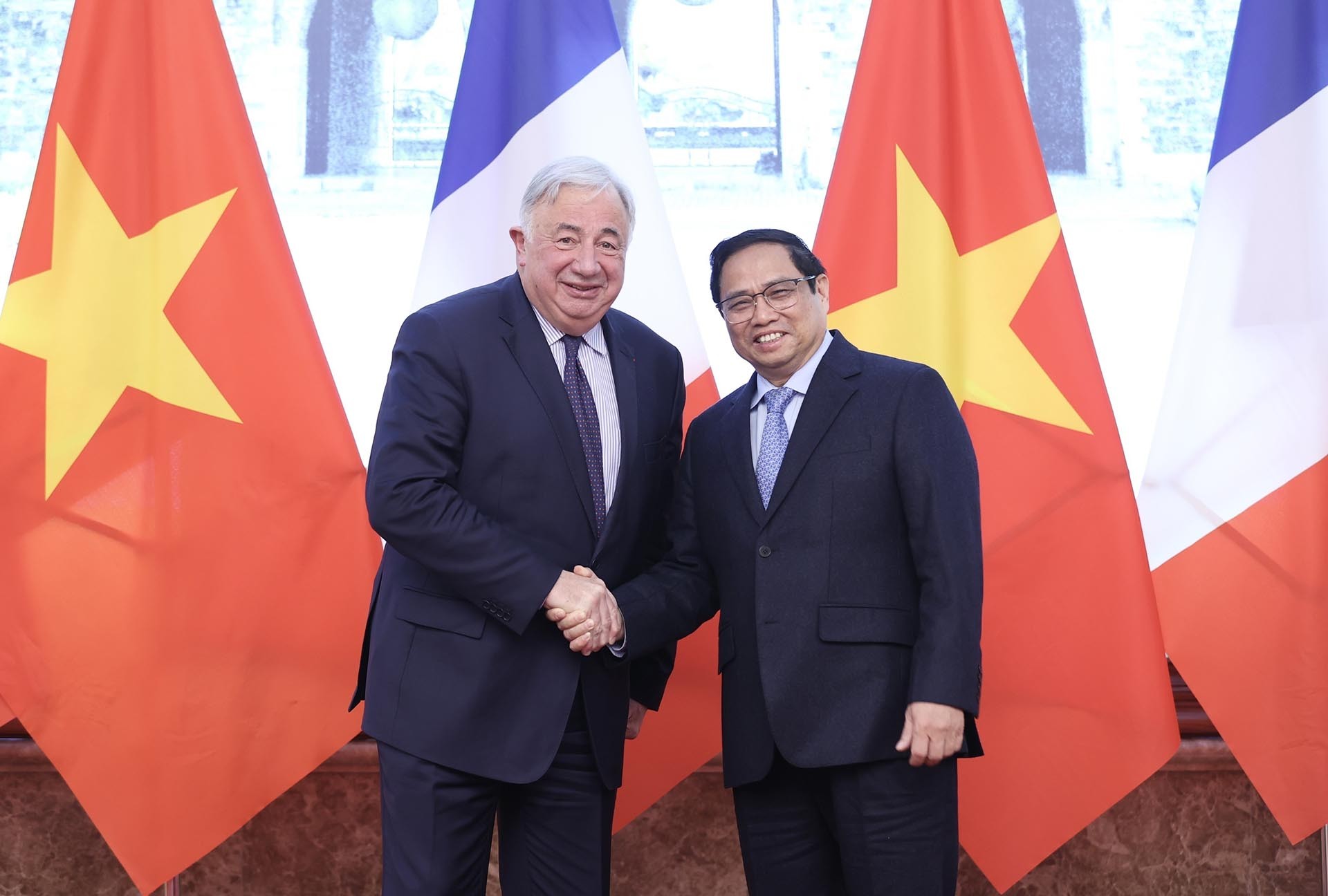 Thủ tướng Phạm Minh Chính tiếp Chủ tịch Thượng viện Cộng hòa Pháp Gérard Larcher. (Nguồn: TTXVN)