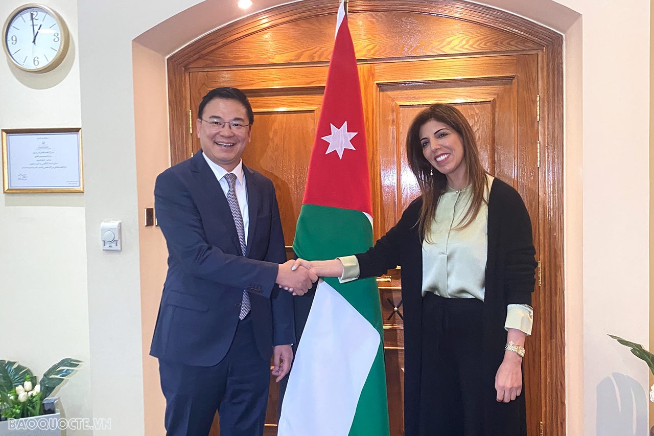 Thứ trưởng Ngoại giao Phạm Quang Hiệu đã hội đàm với Thứ trưởng Bộ Ngoại giao và Kiều dân Jordan Leena Al-Hadid