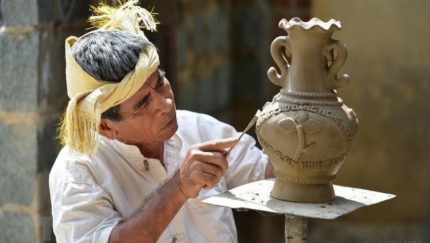 Cham pottery craft on UNESCO safeguard list