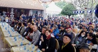Bạn bè quốc tế chìm đắm trong không gian phở Việt