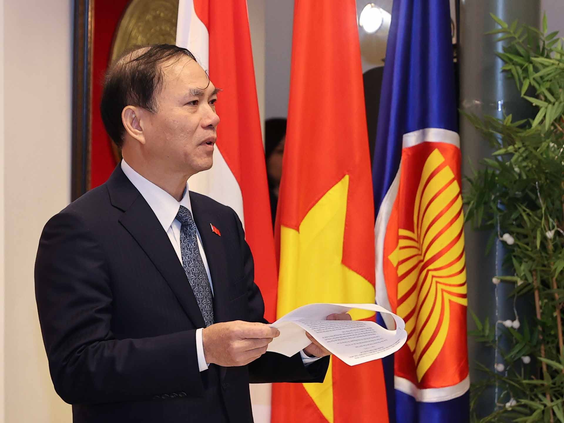 Đại sứ Việt Nam tại Hà Lan Phạm Việt Anh phát biểu. (Nguồn: VGP)