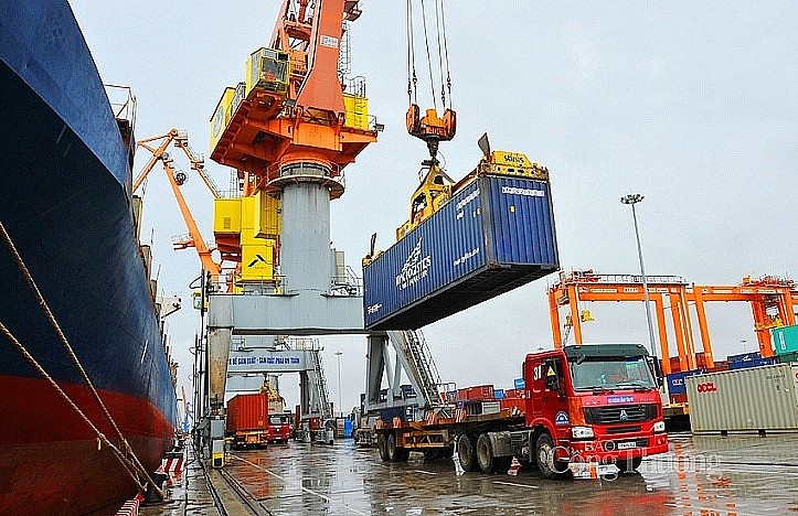 Xuất khẩu ngày Việt Nam lọt top 30 nền kinh tế xuất nhập khẩu hàng hóa lớn nhất
