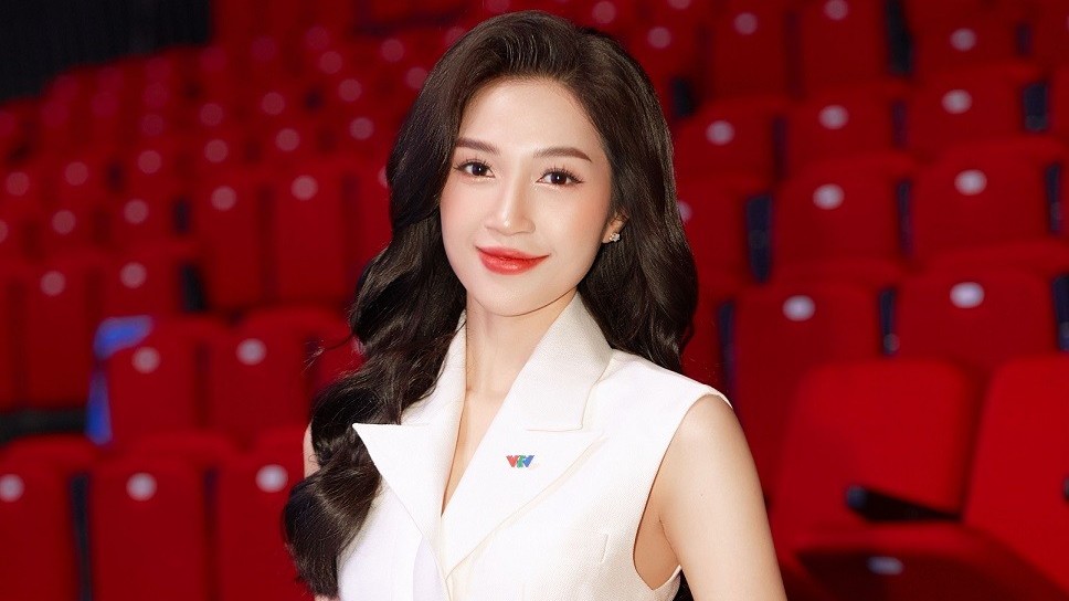 World Cup 2022: MC Ngọc Anh xinh đẹp và ghi dấu ấn trên sóng VTV