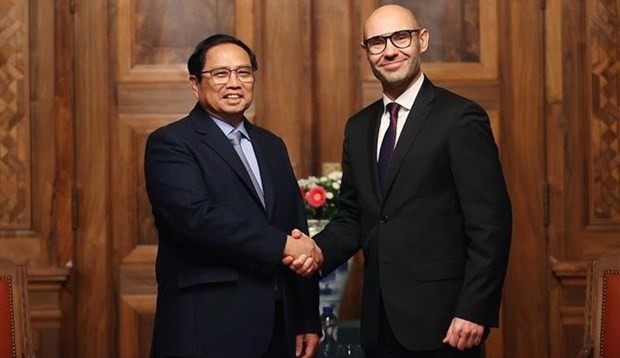 Prime Minister meets PCA Secretary General Marcin Czepelak in The Hague