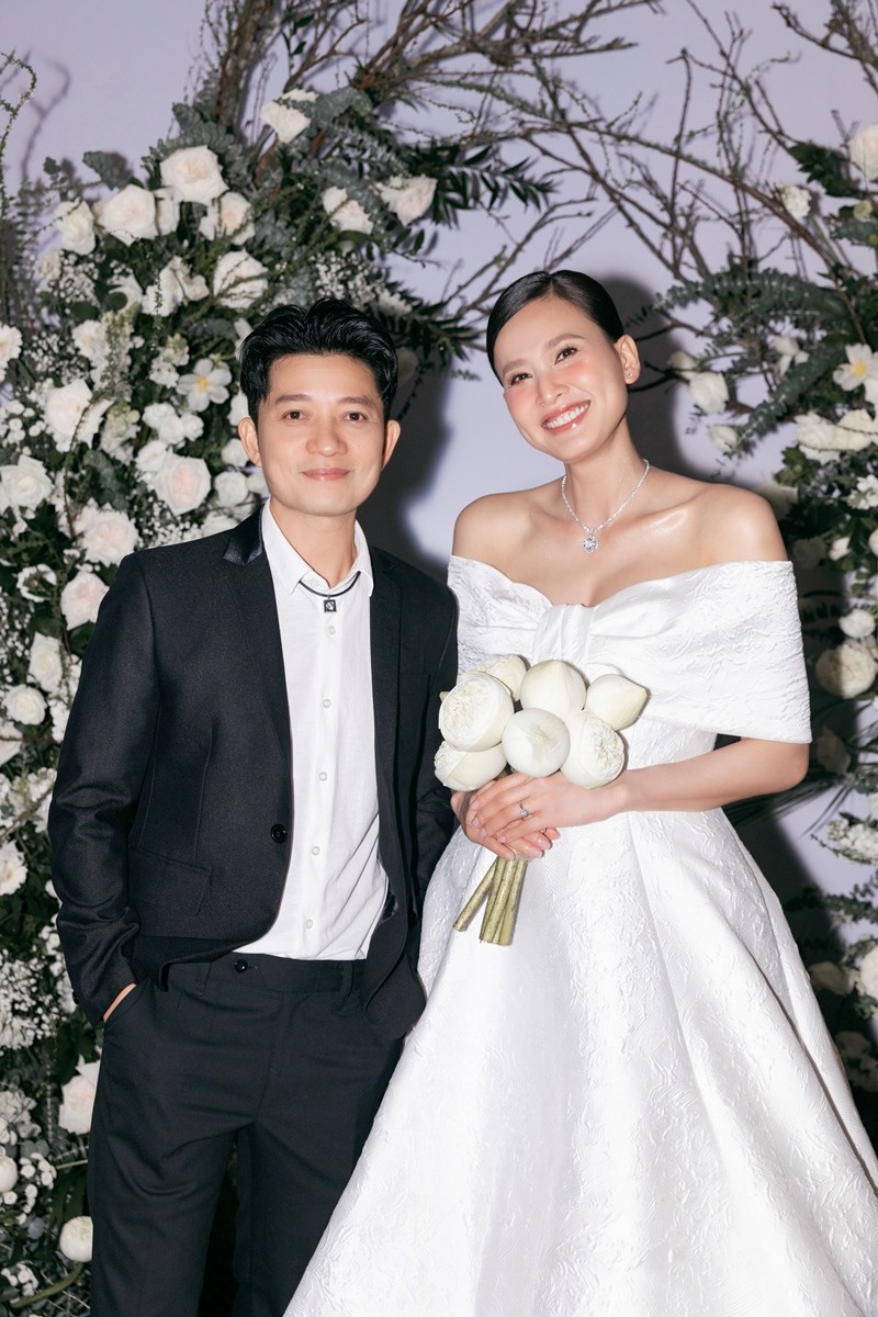 Hà Kiều Anh làm MC đám cưới hoa hậu Dương Mỹ Linh và chồng doanh nhân
