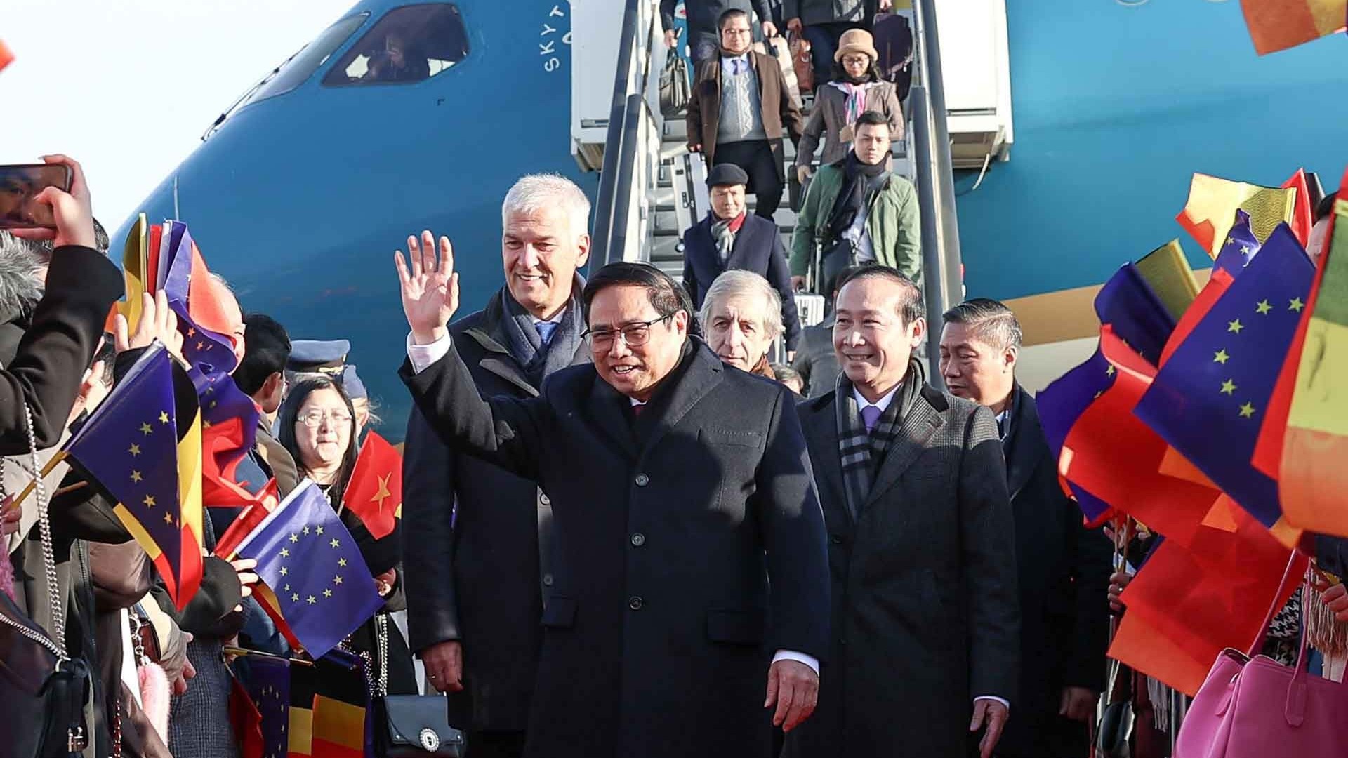 Thủ tướng Phạm Minh Chính tới Brussels dự Hội nghị kỷ niệm 45 năm quan hệ ASEAN-EU và thăm chính thức Vương quốc Bỉ