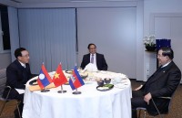 Thủ tướng Phạm Minh Chính làm việc với Thủ tướng Lào và Thủ tướng Campuchia nhân dịp dự Hội nghị cấp cao kỷ niệm 45 năm ASEAN-EU