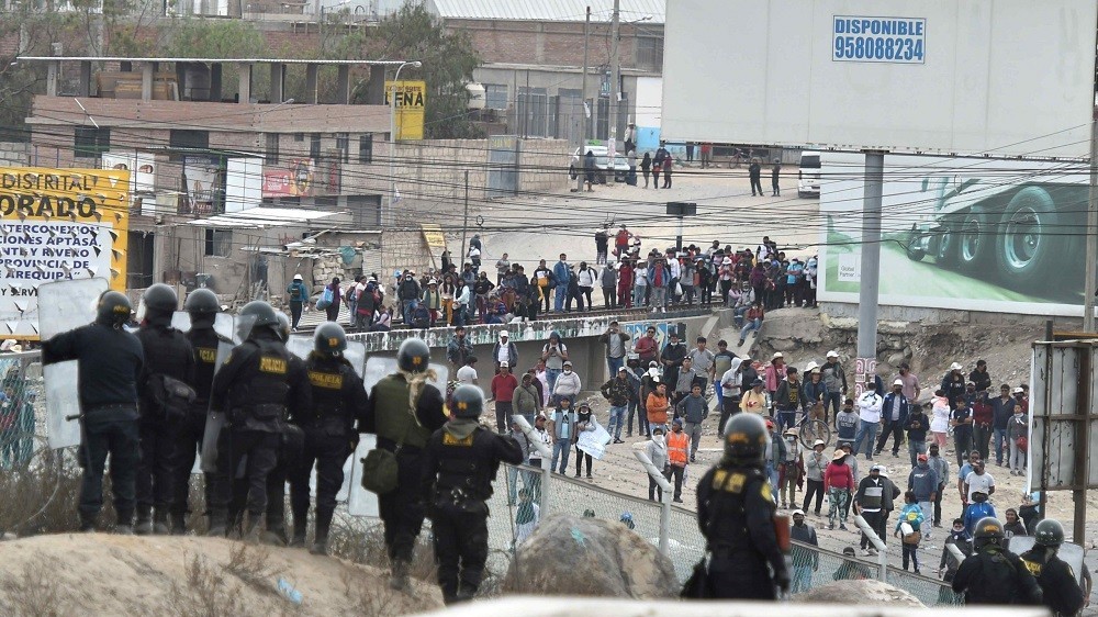 Khủng hoảng ở Peru: Chính phủ ban bố tình trạng khẩn cấp, đóng cửa sân bay