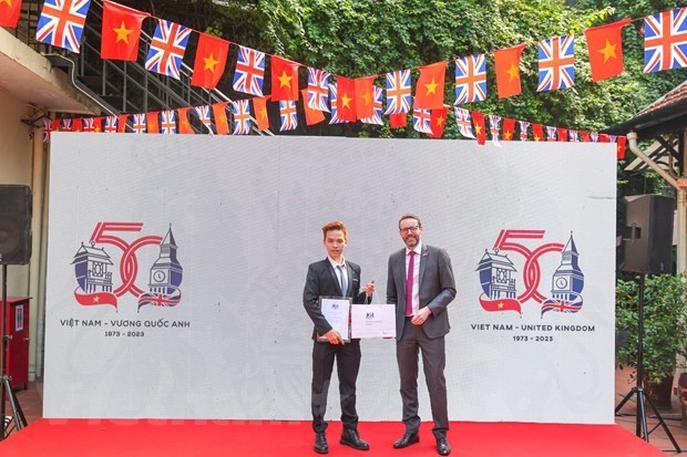 Logo to mark 50th anniversary of UK-Vietnam diplomatic relations