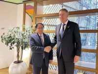 Thủ tướng Chính phủ Phạm Minh Chính gặp Tổng thống Romania Klaus Iohannis
