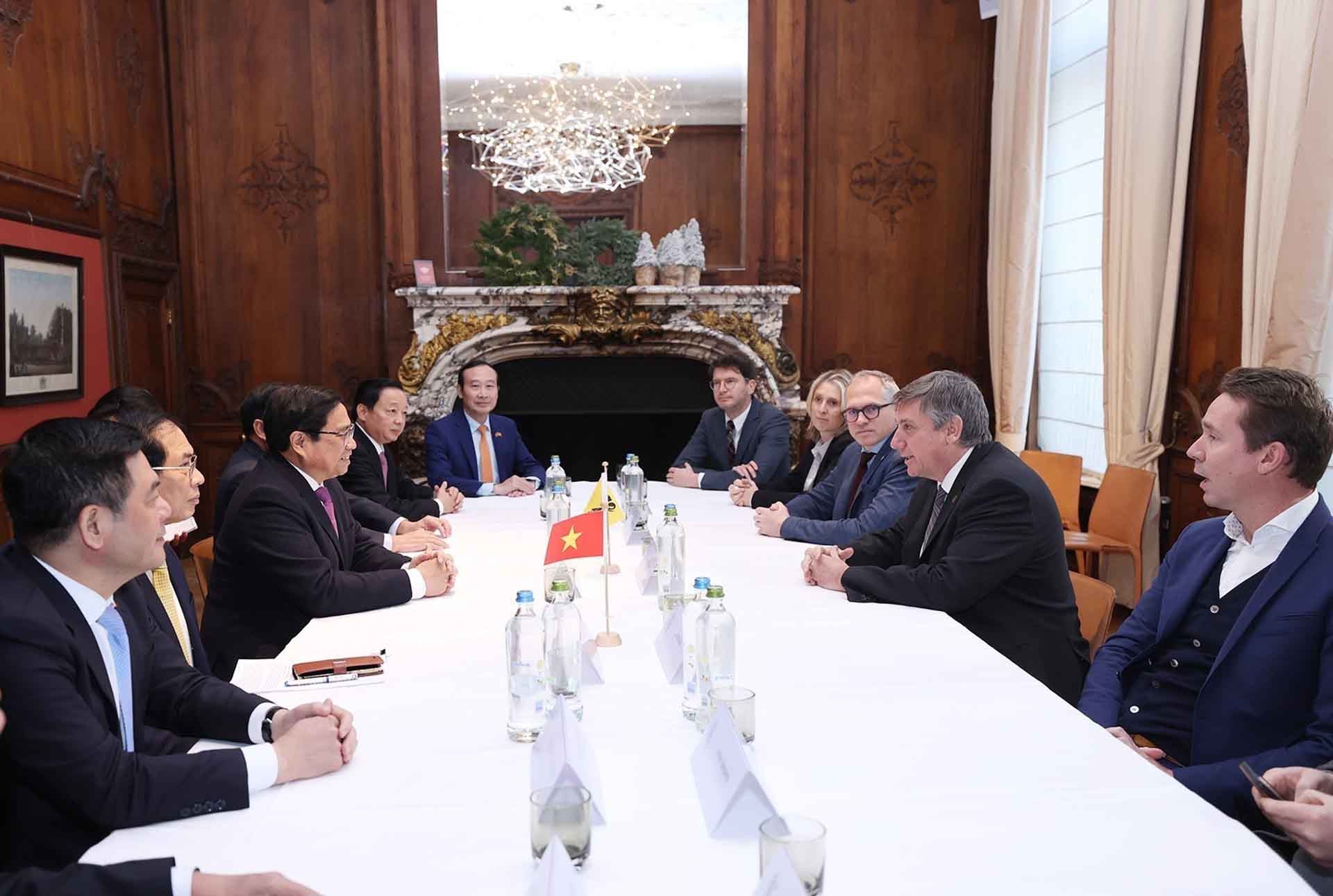Thủ tướng Phạm Minh Chính làm việc với ông Jan Jambon, Bộ trưởng - Thủ hiến vùng Flanders. (Nguồn: TTXVN)