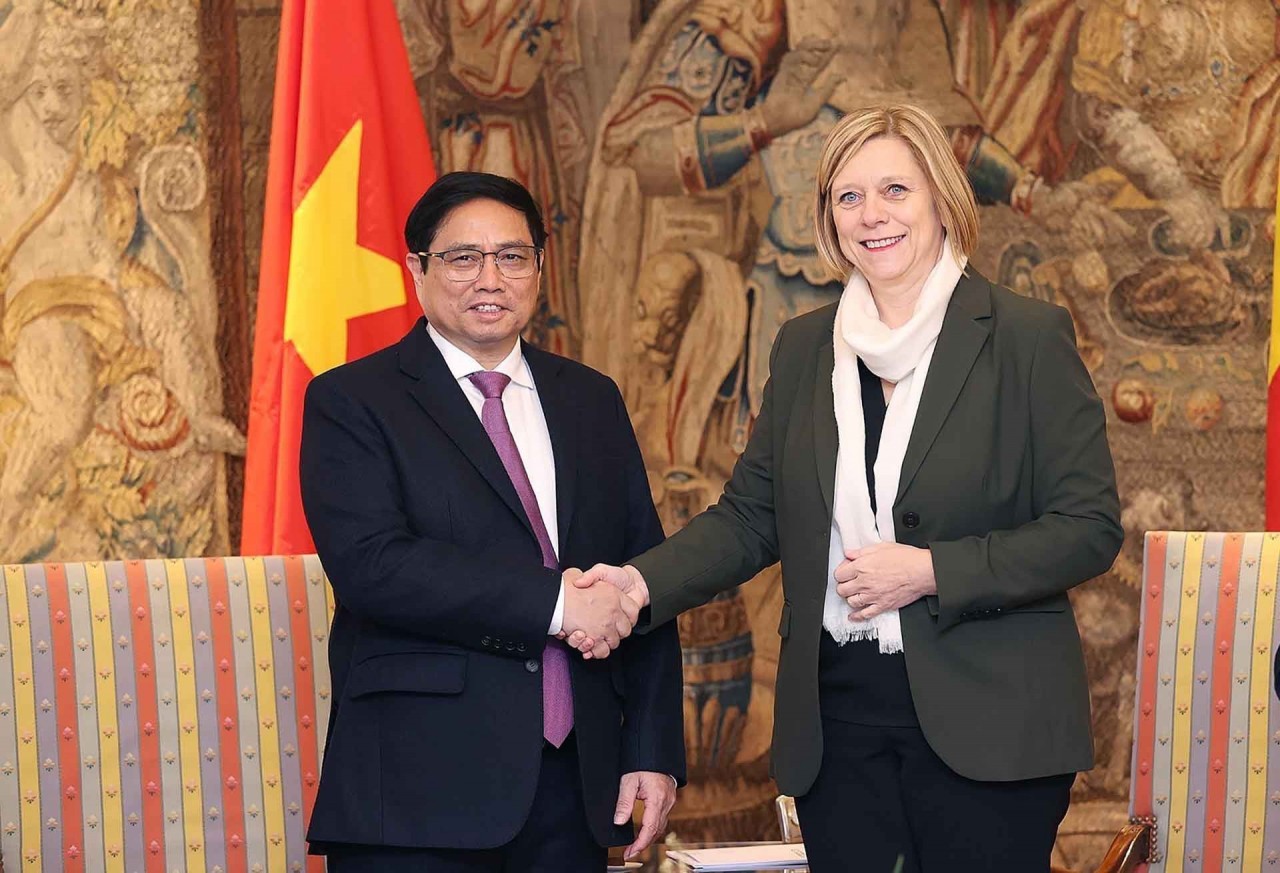 Prime Minister Pham Minh Chinh meets President of Belgian Chamber of Representatives