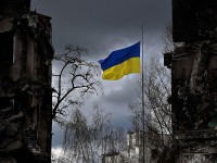 Giữa xung đột, kinh tế Ukraine vẫn tăng trưởng mạnh, người dân 'vung tiền' chi tiêu và đi du lịch