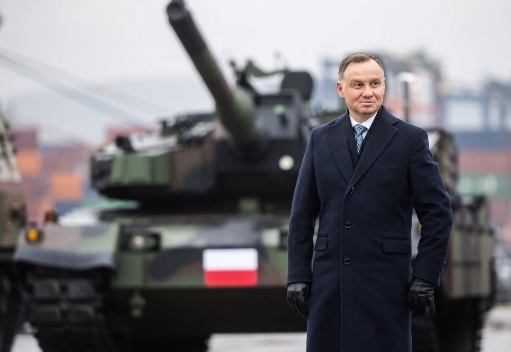 Ba Lan tuyên bố chi 4% GDP cho quốc phòng