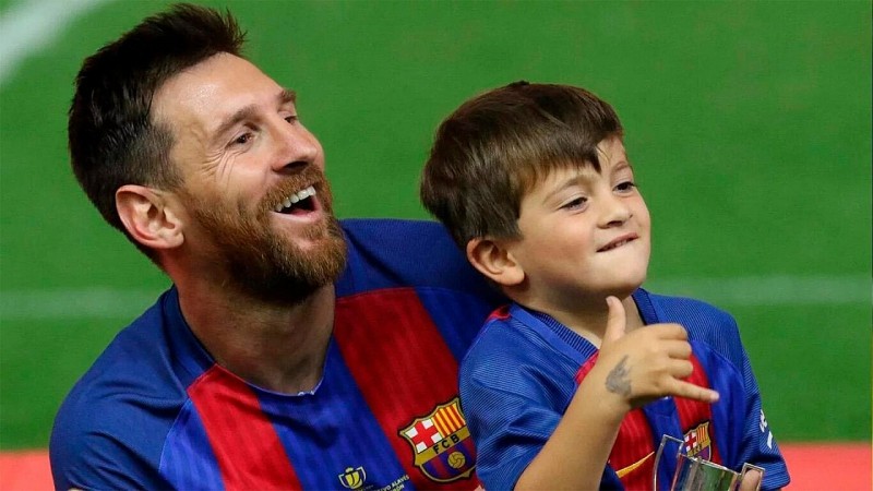 Messi nhận 'tâm thư chạm tới trái tim' trước chung kết World Cup
