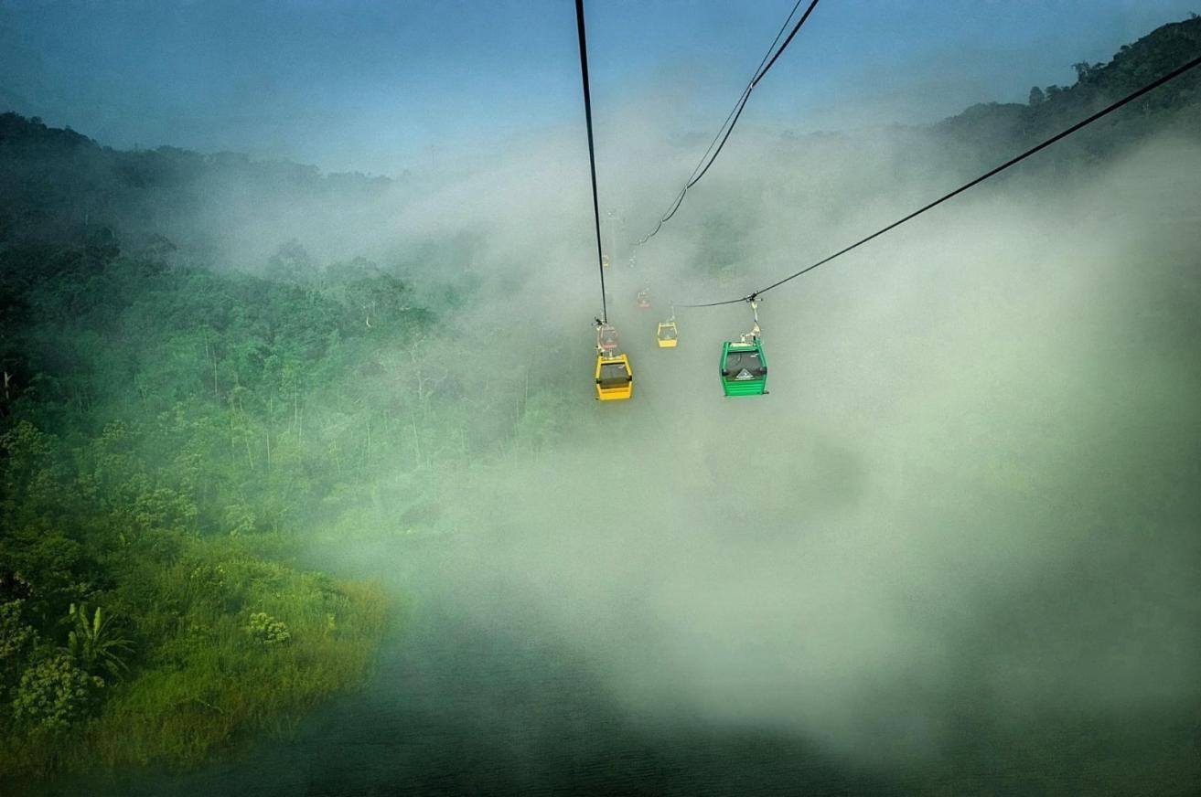 “Cloud-hunting paradise” in Southwestern Vietnam