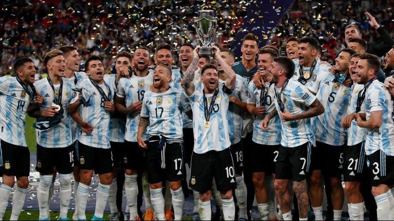 Vô địch World Cup 2022, Argentina giành phần lớn các danh hiệu cao quý