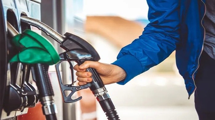 Giá xăng dầu hôm nay 19/12: Nhích nhẹ; giá xăng trong nước dự báo tiếp tục giảm nhẹ