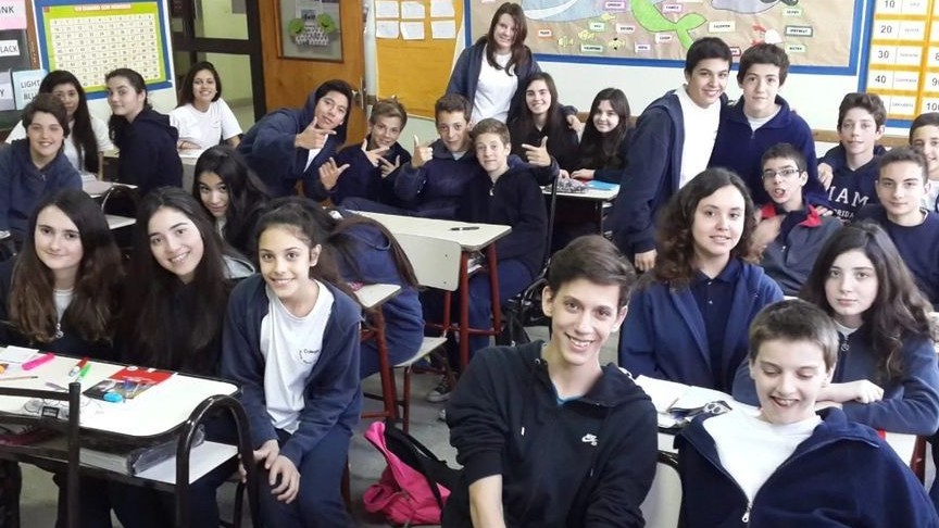 Argentina: Bóng đá được dạy ở trường phổ thông, giáo dục công lập hoàn toàn miễn phí