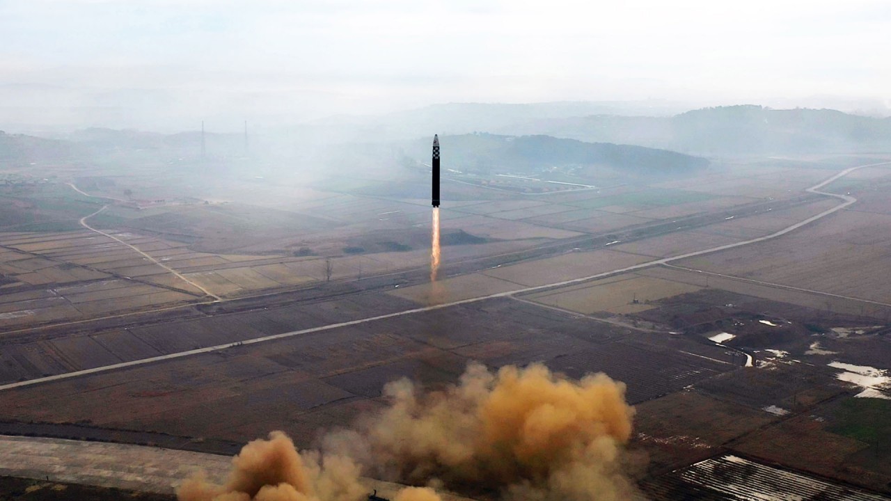 (12.19) Hàn Quốc đã sớm có phản ứng về vụ phóng tên lửa mới nhất của Triều Tiên ngày 18.12. (Nguồn YNA)