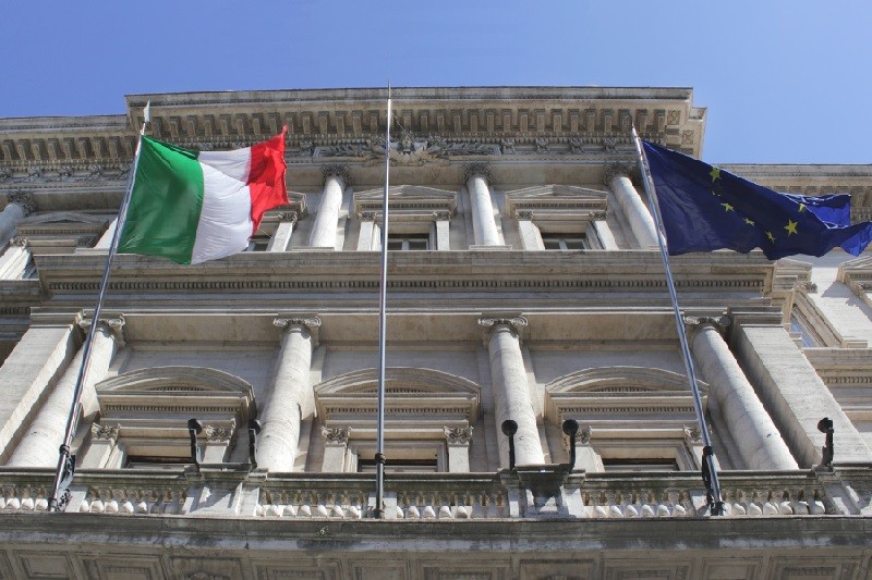 Italy 'kêu ca' về quyết định tăng lãi suất mới của ECB