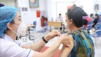 Covid-19 ngày 24/12: Số ca mắc mới ở mức thấp nhất trong hơn 1 năm qua