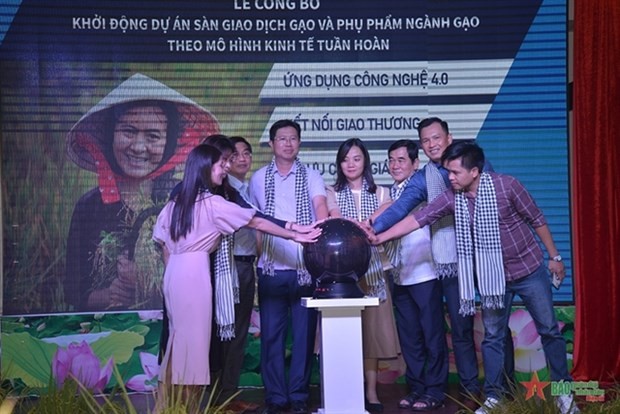 Vietnam's first trading floor on rice and rice by-products launched