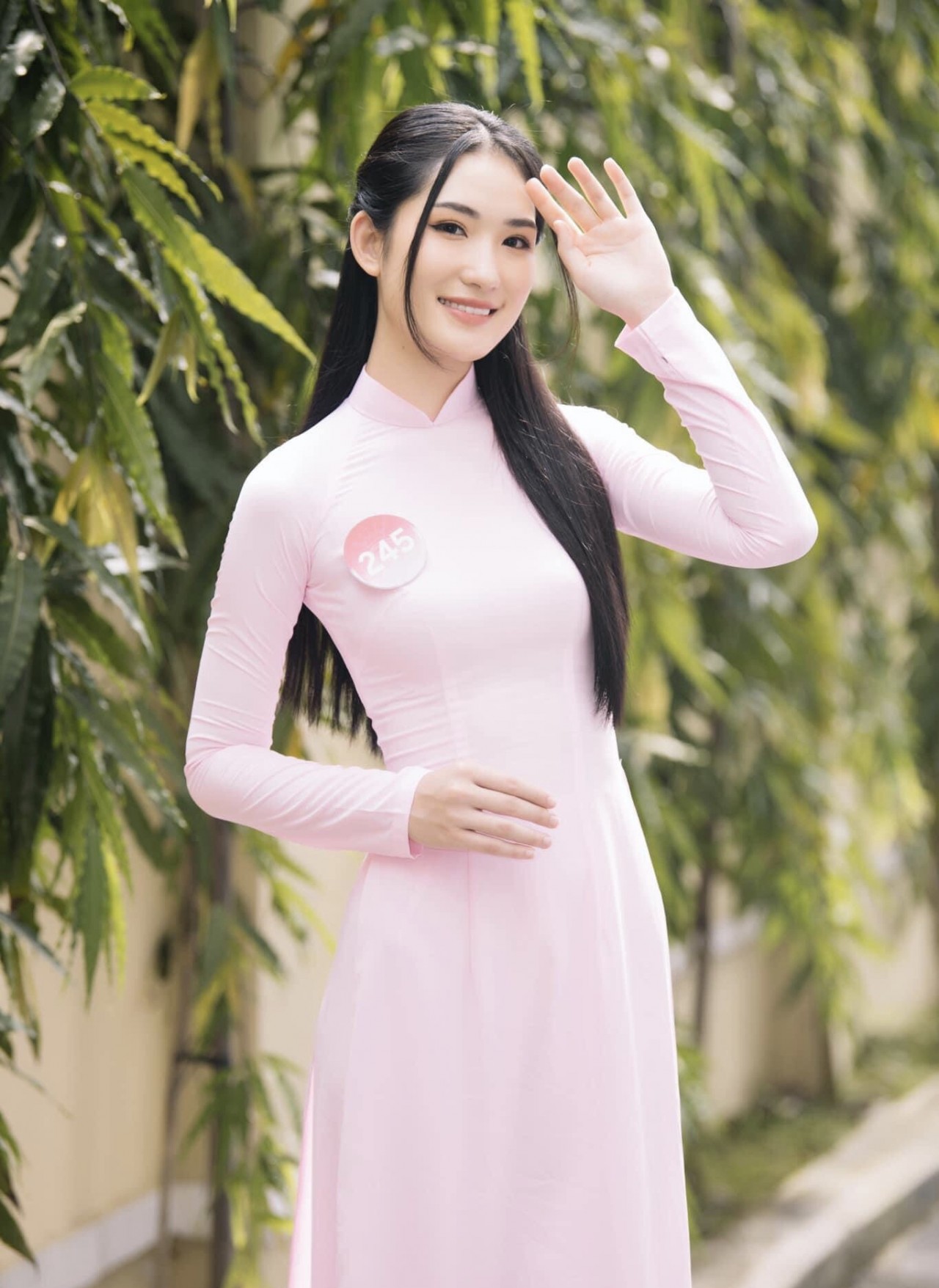 Nữ sinh 1,76 m từng bị miệt thị 'cao, xấu' thi Hoa hậu Việt Nam 2022