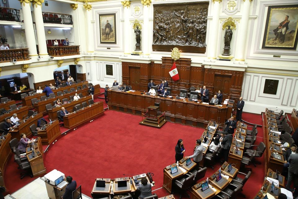 Quốc hội Peru quyết định thời điểm tổ chức tổng tuyển cử, Peru tuyên bố trục xuất Đại sứ Mexico