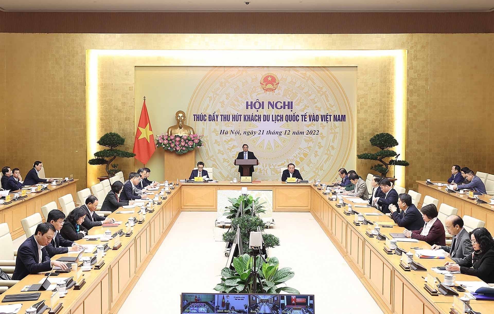 Thủ tướng Phạm Minh Chính chủ trì Hội nghị thúc đẩy thu hút khách du lịch quốc tế vào Việt Nam. (Nguồn: TTXVN)