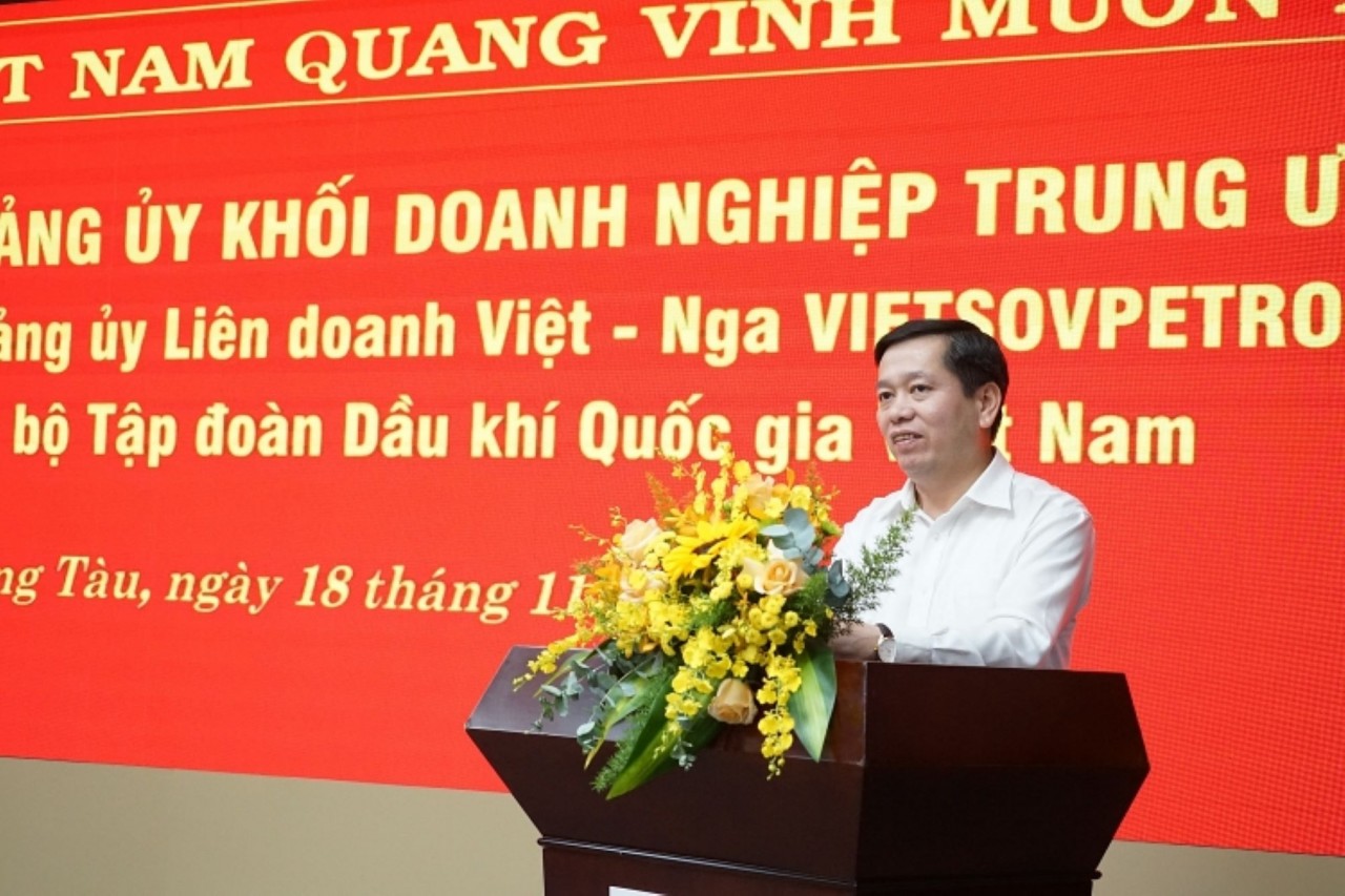 Đồng chí Nguyễn Long Hải - Bí thư Đảng ủy Khối DNTW phát biểu chỉ đạo.