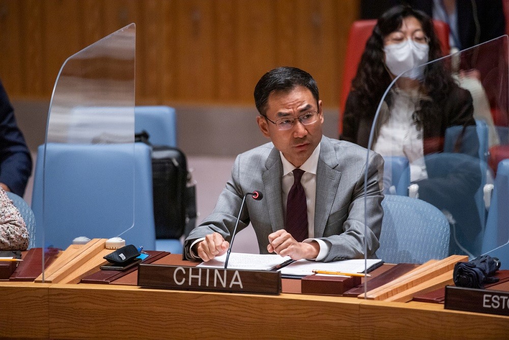 (12.22) Phó Đại diện thường trực của Trung Quốc tại Liên hợp quốc Cảnh Sảng kêu gọi các nước tôn trọng chủ quyền Syria. (Nguồn: Tân Hoa xã)