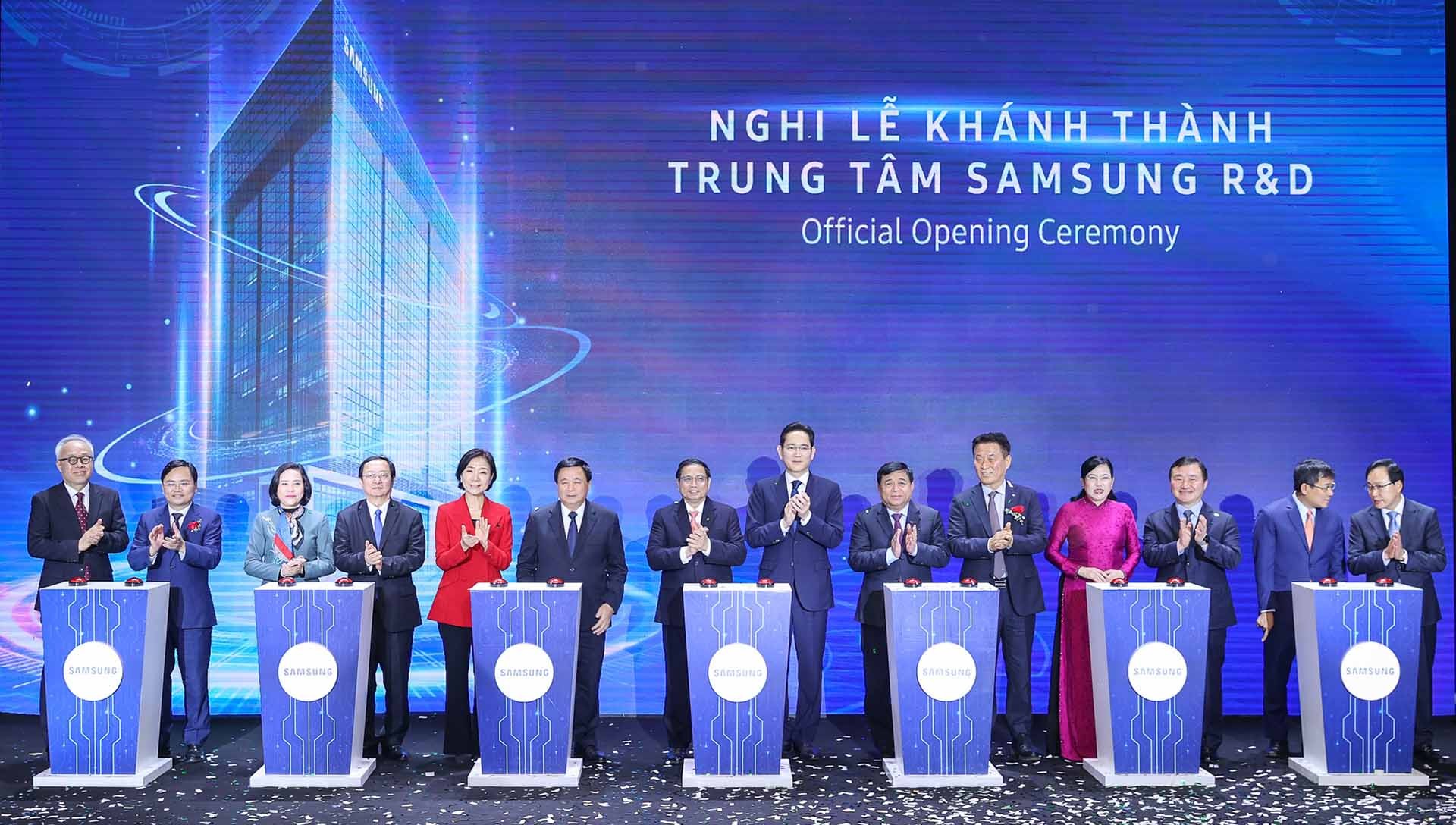 Thủ tướng Phạm Minh Chính dự lễ khánh thành Trung tâm Nghiên cứu và phát triển (R&D) của Samsung tại Việt Nam.  (Nguồn: VGP)