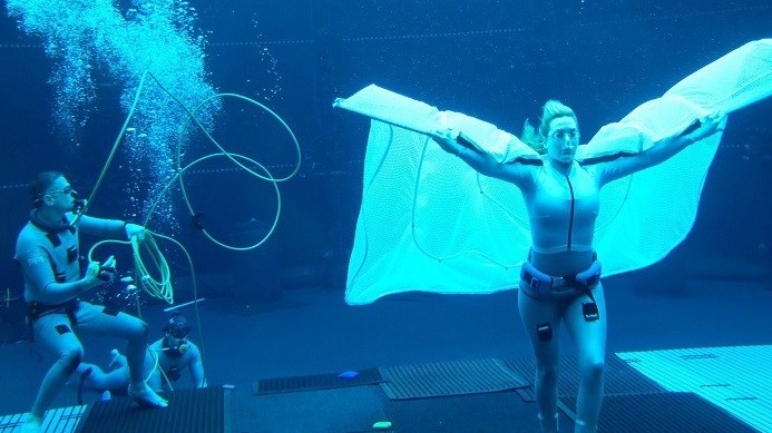 Nữ diễn viên Kate Winslet phá kỷ lục với thành tích nhịn thở hơn 7 phút dưới nước