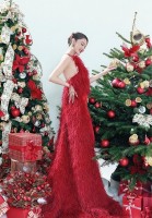 Sao Việt: Diễm My 9X đăng ảnh sau màn cầu hôn ấn tượng, Minh Hằng điệu đà với váy đỏ