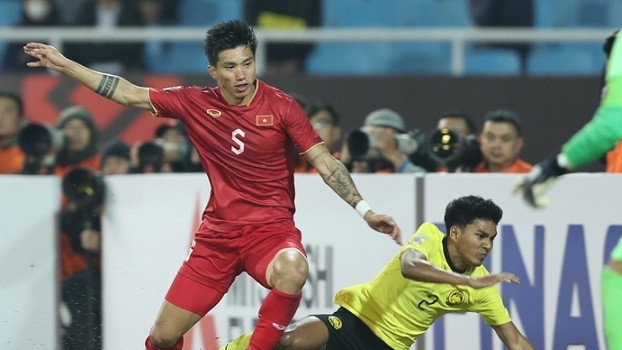 Chuyên gia bóng đá khen đội tuyển Việt Nam chơi hay, lưu ý vấn đề thẻ không cần thiết