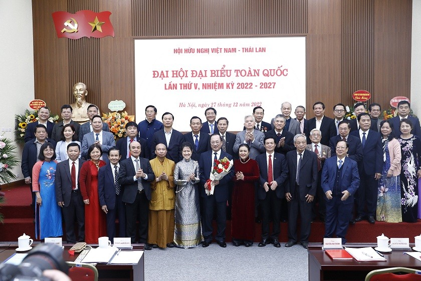 Tăng cường sự hiểu biết và phát triển tình hữu nghị giữa nhân dân Việt Nam và Thái Lan
