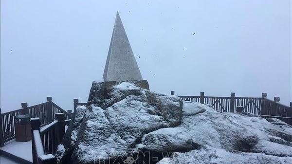 Snow covers top of Mount Fansipan