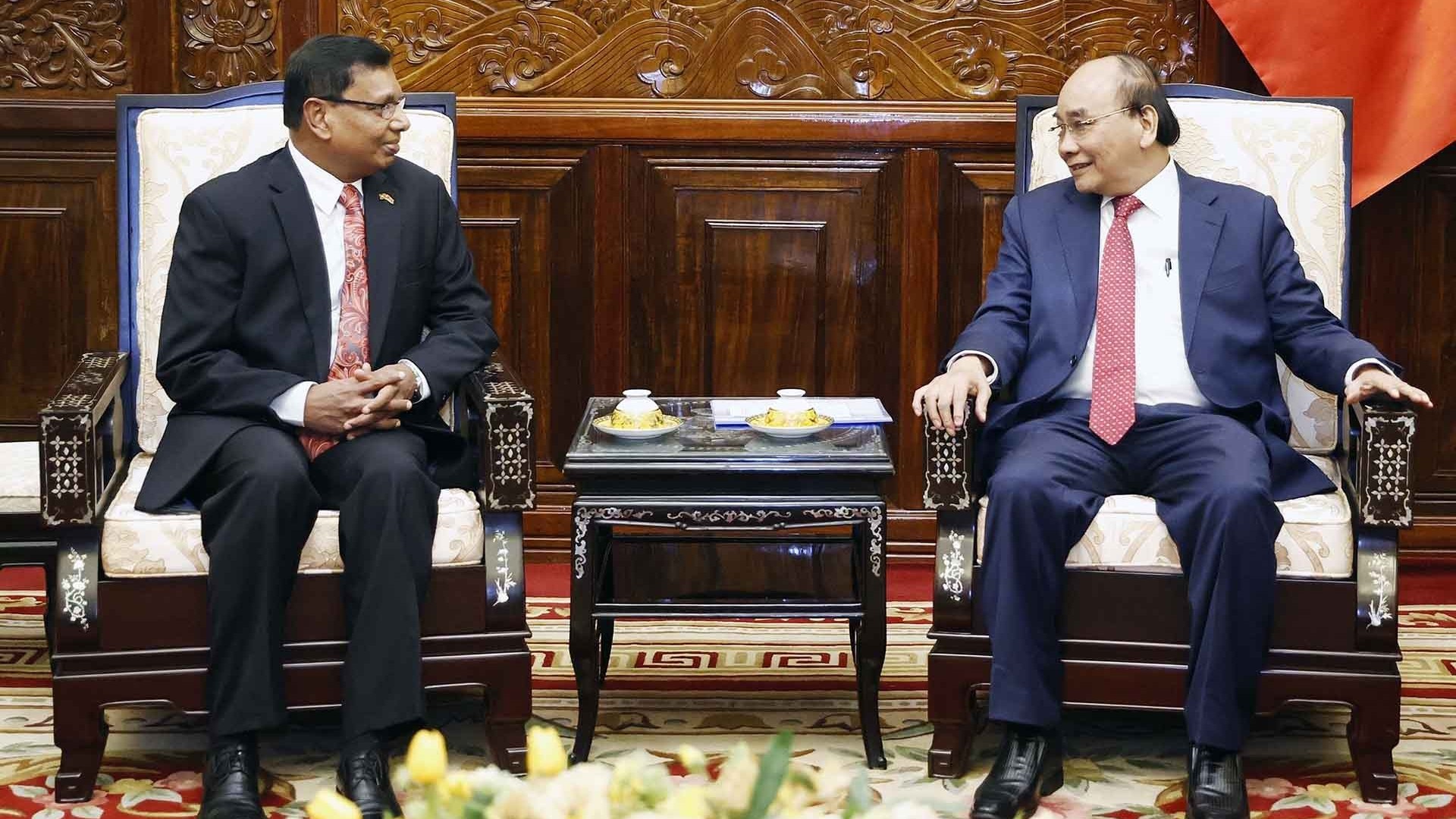 Chủ tịch nước Nguyễn Xuân Phúc tiếp các Đại sứ Sri Lanka và Campuchia chào từ biệt, kết thúc nhiệm kỳ