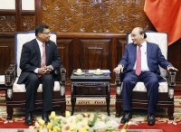 Chủ tịch nước Nguyễn Xuân Phúc tiếp các Đại sứ Sri Lanka và Campuchia chào từ biệt, kết thúc nhiệm kỳ