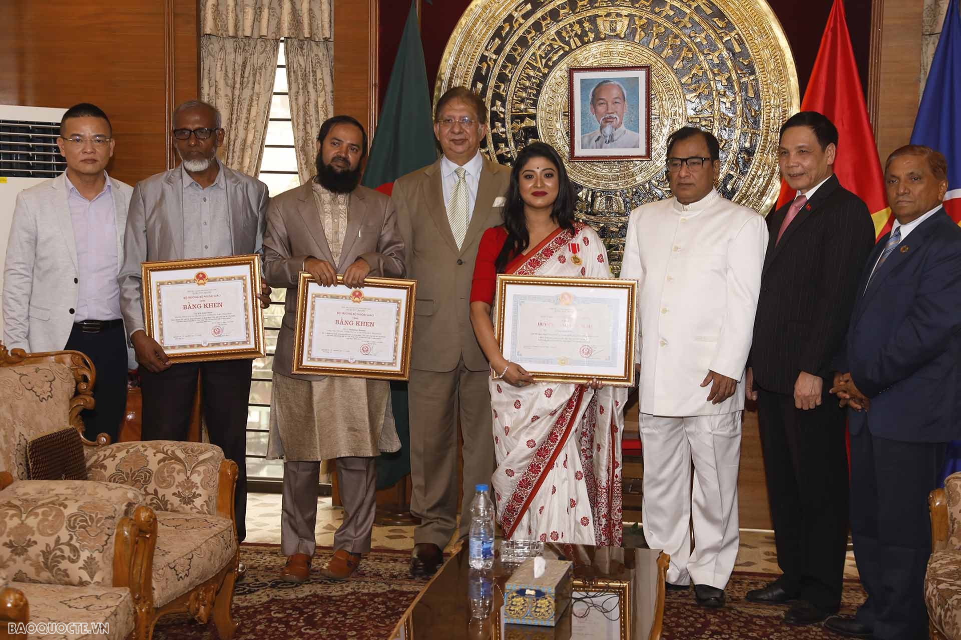 Three Bangladeshis awarded for promoting relations with Vietnam