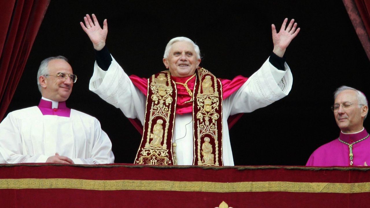 Cựu Giáo hoàng Benedict XVI qua đời, tang lễ sẽ diễn ra ngày 5/1/2023