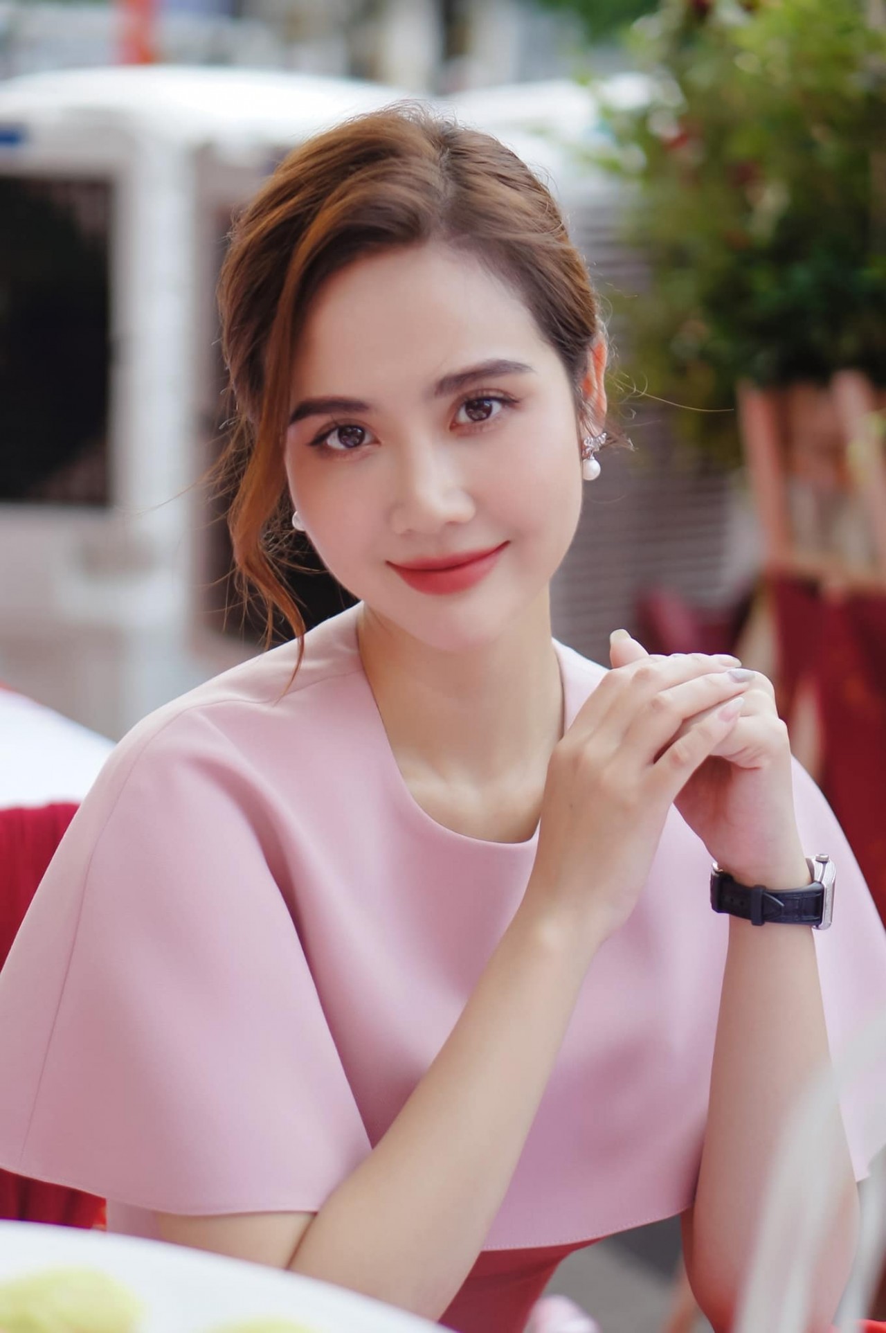 Sắc vóc Nữ diễn viên ấn tượng VTV Awards 2022 Phan Minh Huyền