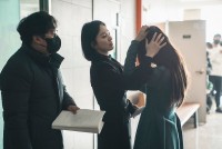 Hậu trường thoải mái 'hết nấc' của Song Hye Kyo và dàn diễn viên phim The Glory