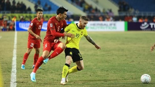 AFF: Đoàn Văn Hậu - một trong những hậu vệ xuất sắc, góp công ghi bàn cho đội tuyển Việt Nam